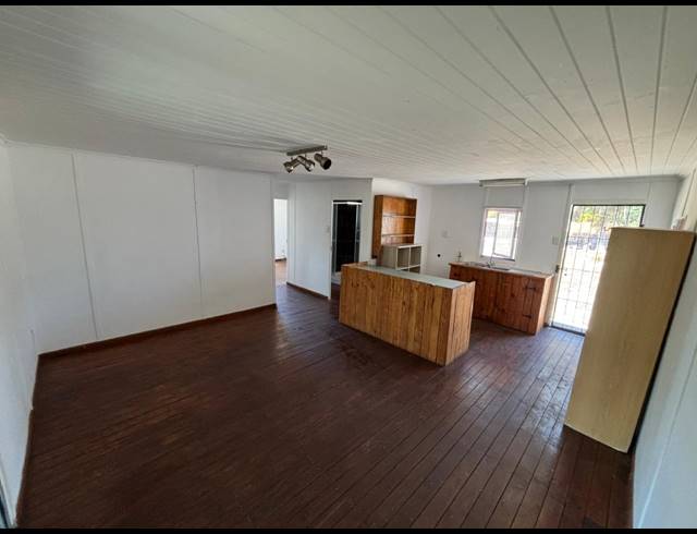Farm property to rent in ATLANTIS